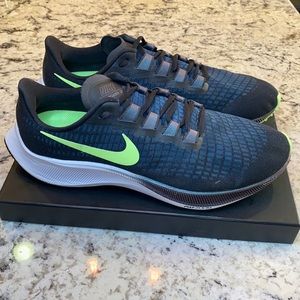 Nike Air Zoom Pegasus 37 Size 12